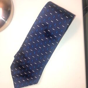 Lauren Ralph Lauren Hand Finished Silk Navy Blue Tie 58”